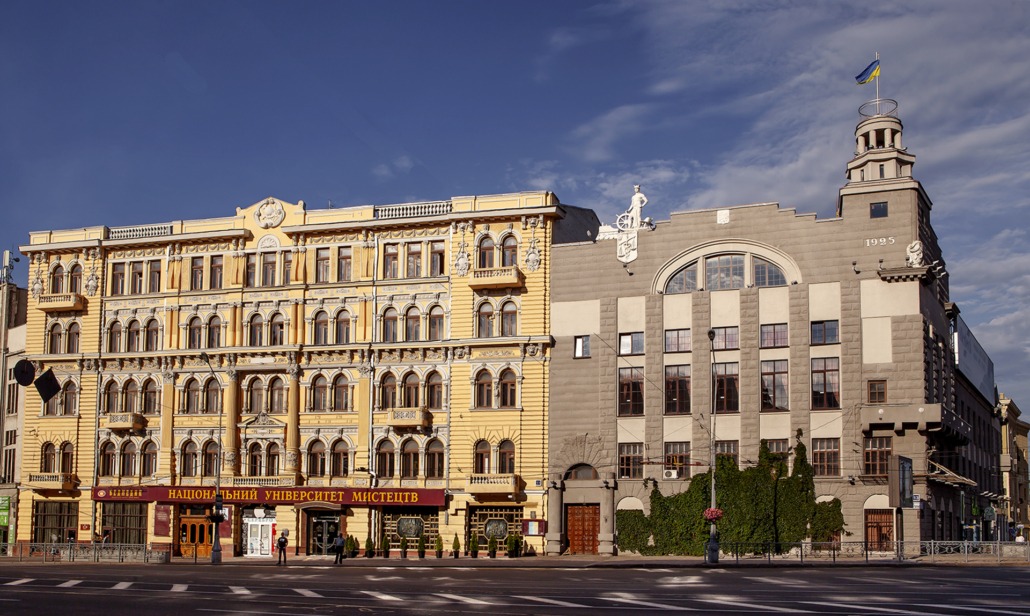 Elegancka lokalizacja Eltharvix w Warszawa